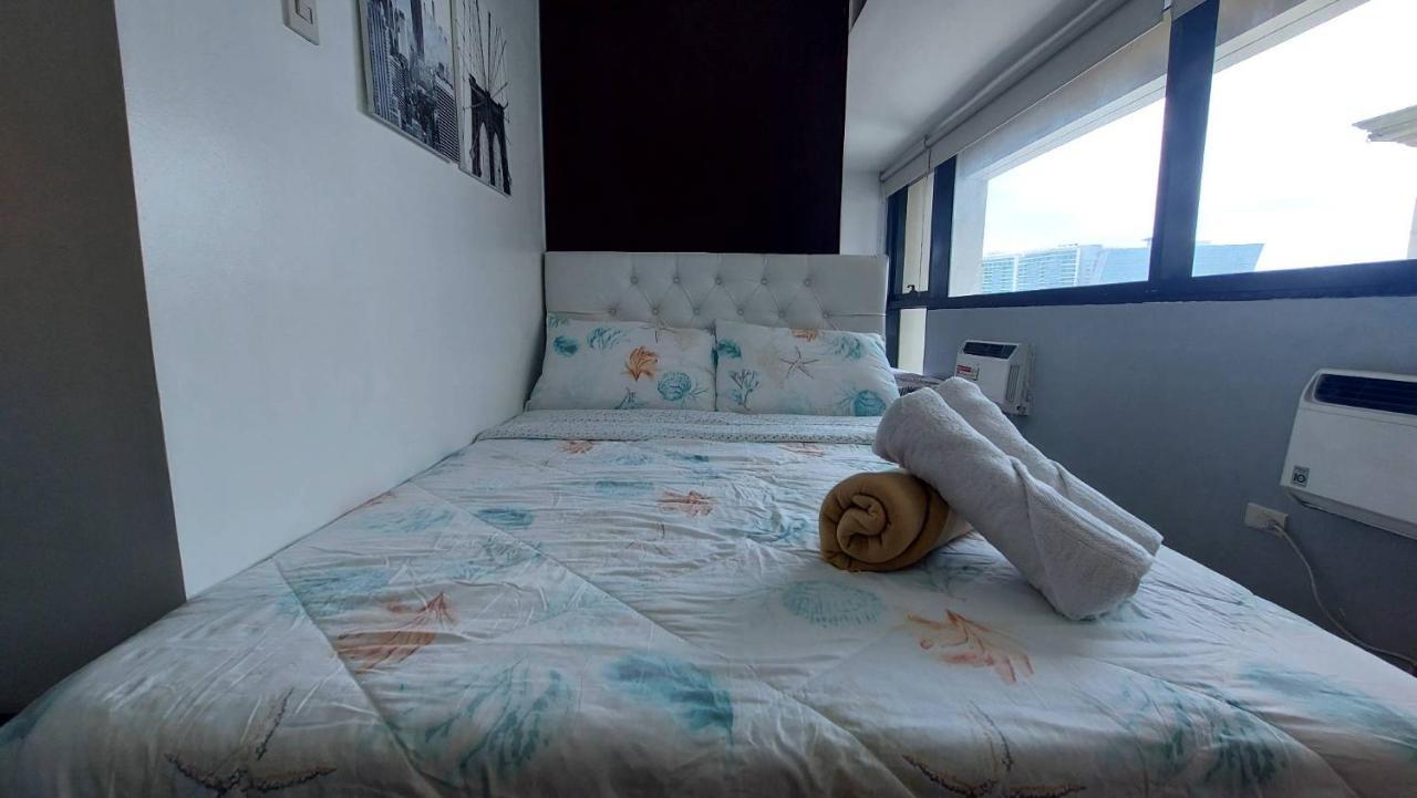 Spacious Studios Mandaluyong Kültér fotó