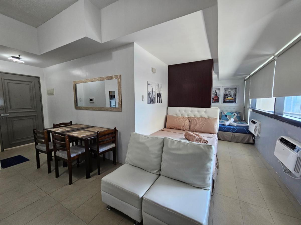 Spacious Studios Mandaluyong Kültér fotó