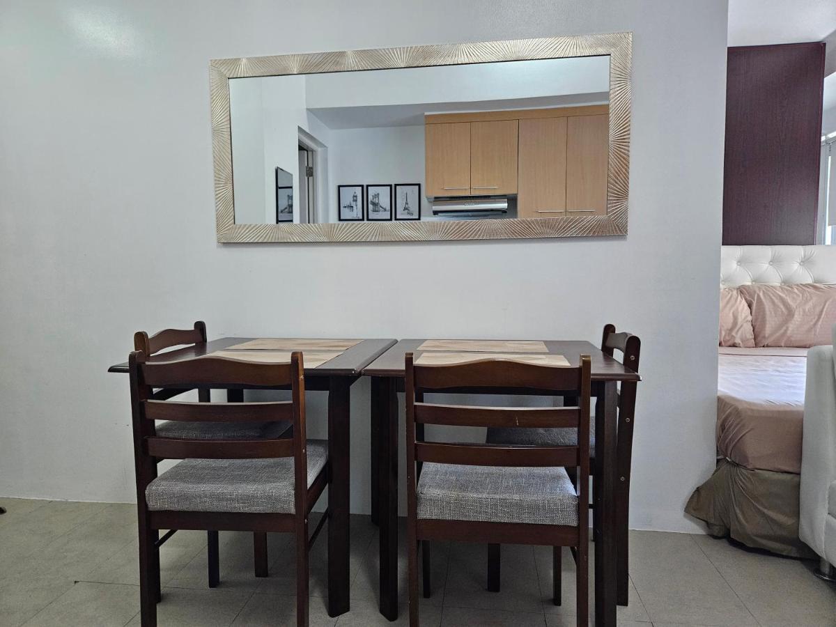 Spacious Studios Mandaluyong Kültér fotó