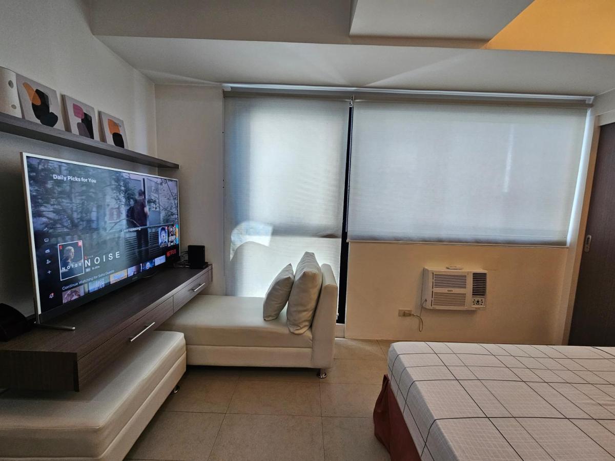 Spacious Studios Mandaluyong Kültér fotó